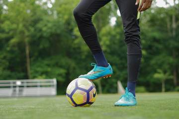 二选一？登贝莱欧冠决赛破门 维球王获MVP 就看世界杯谁能夺冠（配图示意）